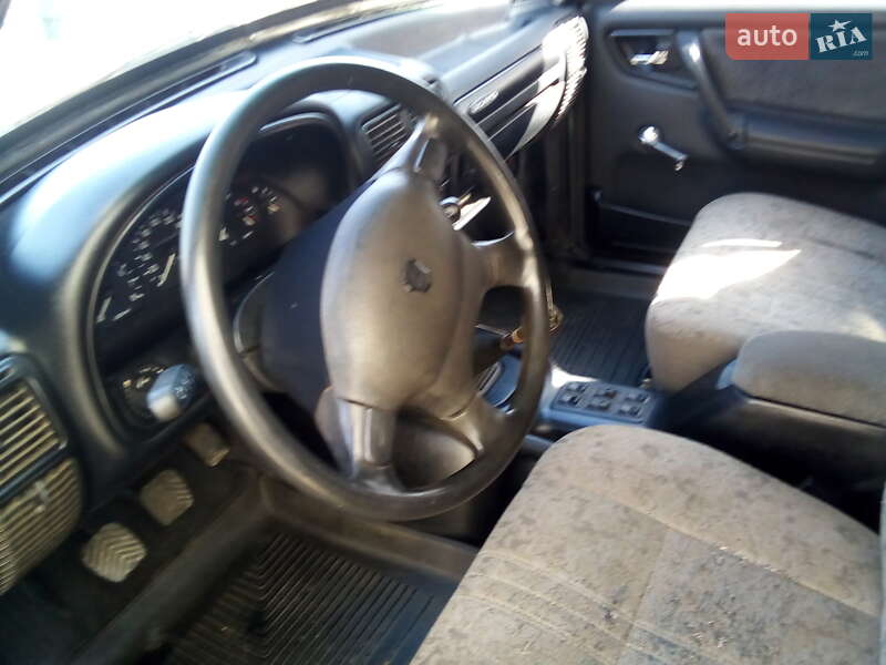 Седан ГАЗ 3110 Волга 2002 в Львові