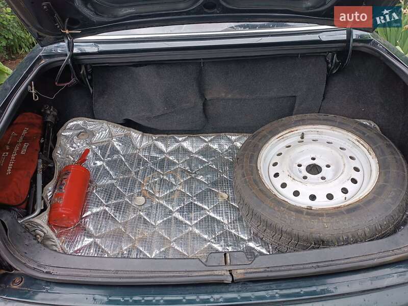 Седан ГАЗ 3110 Волга 2003 в Одесі