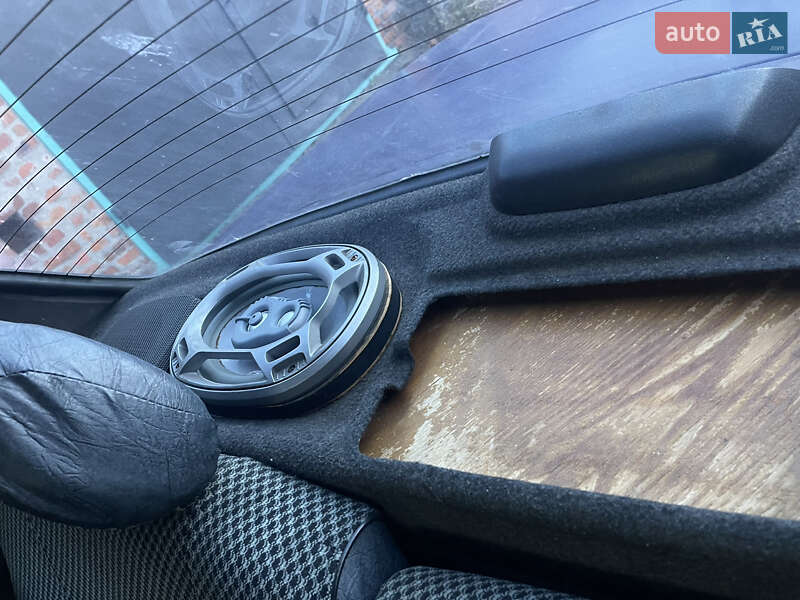 Седан ГАЗ 3110 Волга 2001 в Чернігові