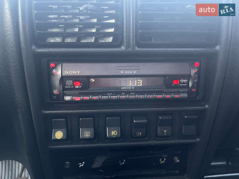 Седан ГАЗ 3110 Волга 2001 в Чернігові