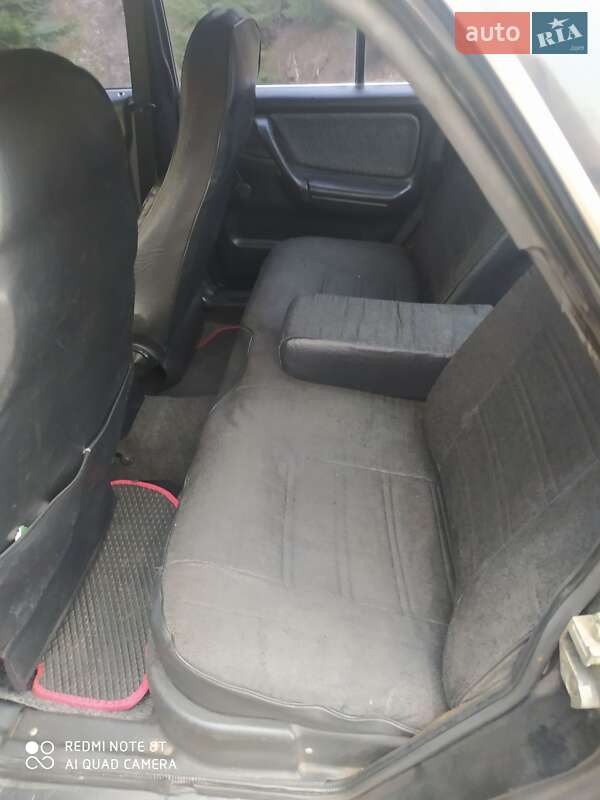 Седан ГАЗ 3110 Волга 2003 в Києві