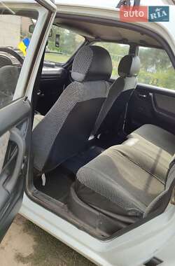 Седан ГАЗ 3110 Волга 2003 в Кропивницком