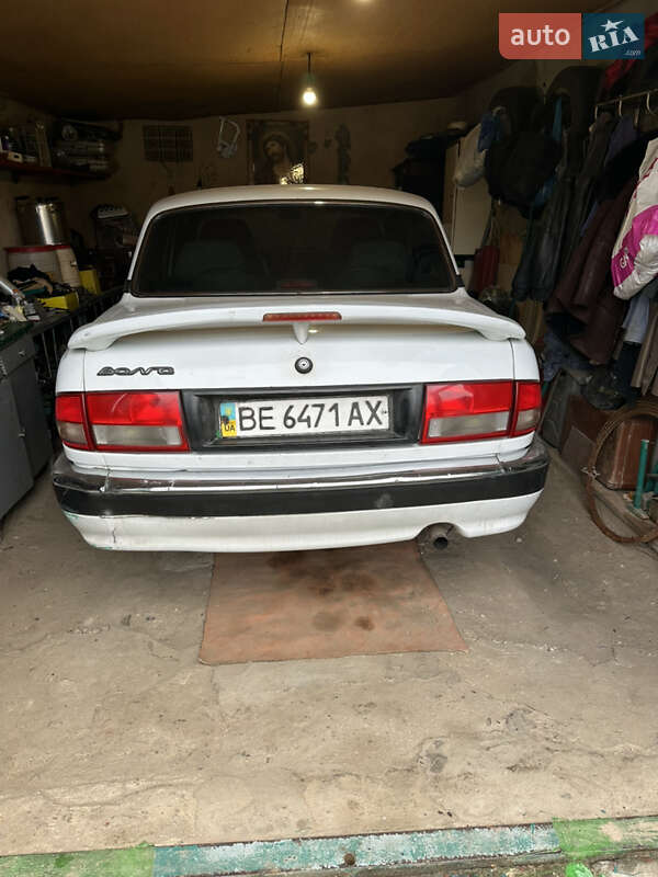 Седан ГАЗ 3110 Волга 2004 в 