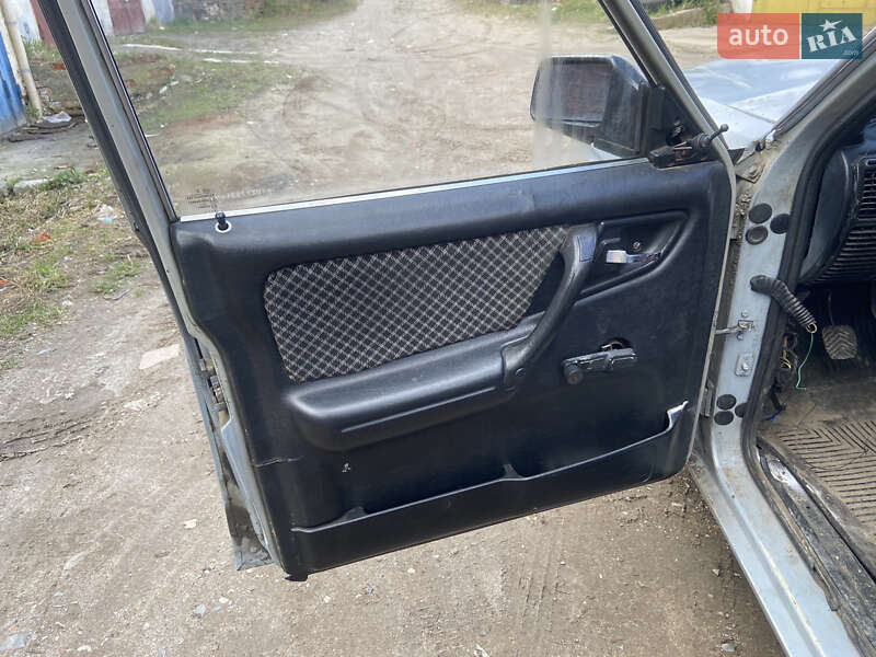 Седан ГАЗ 3110 Волга 1999 в Львове