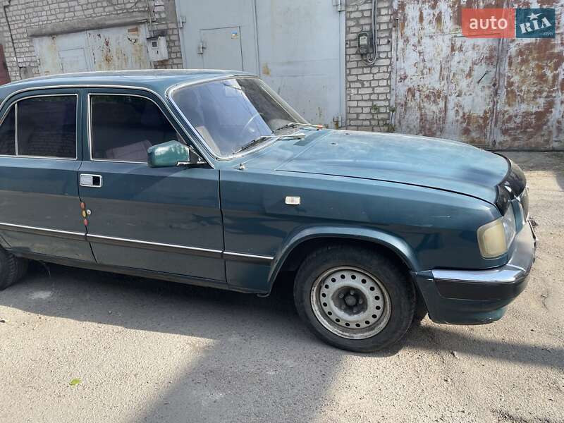 Седан ГАЗ 3110 Волга 2001 в Каменском