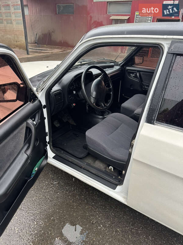 Седан ГАЗ 3110 Волга 2001 в Сумах