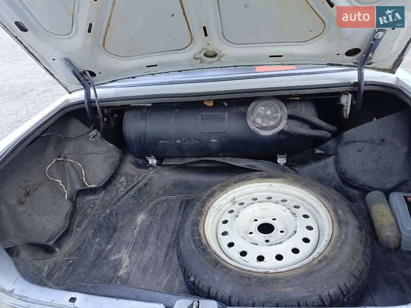 Седан ГАЗ 3110 Волга 2000 в Тернополі