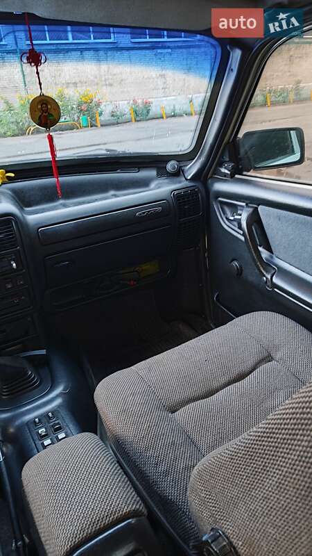 Седан ГАЗ 3110 Волга 2000 в Першотравенске