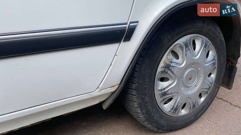 Седан ГАЗ 3110 Волга 2000 в Александрие