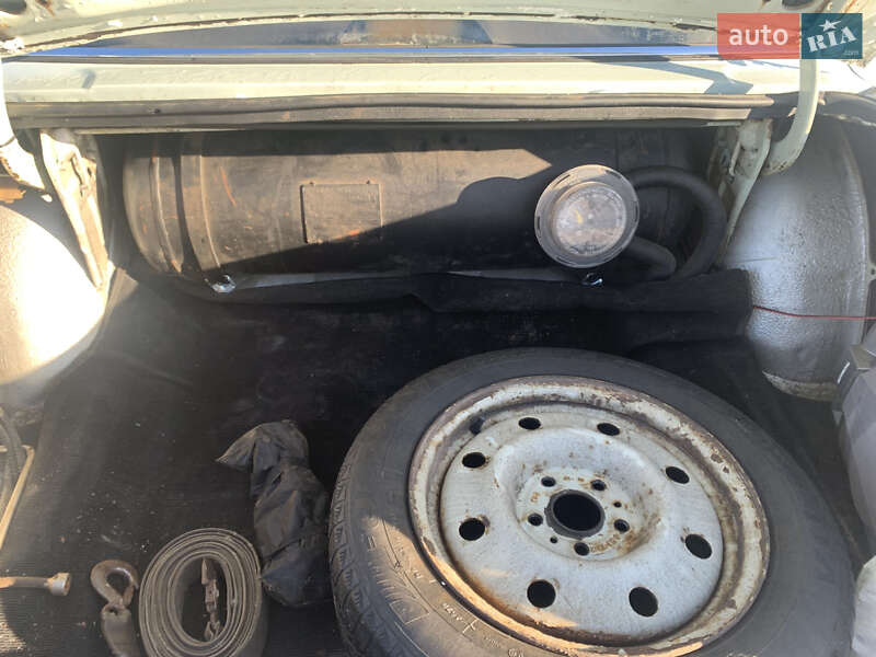 Седан ГАЗ 3110 Волга 2000 в Києві