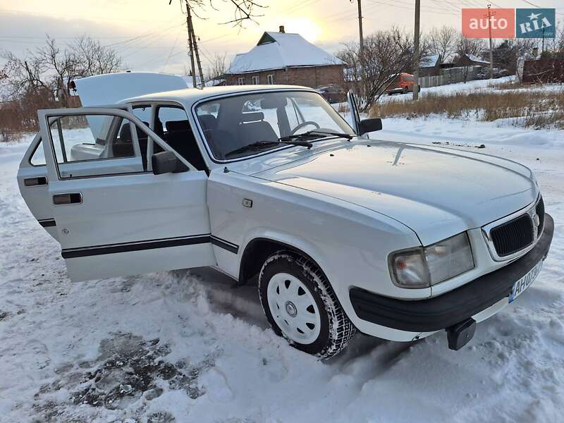 Седан ГАЗ 3110 Волга 2000 в Ізюмі