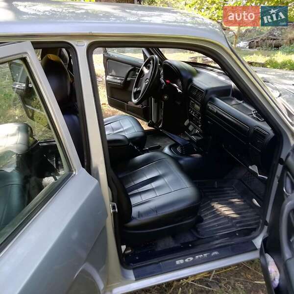 Седан ГАЗ 31105 Волга 2005 в Вільногірську