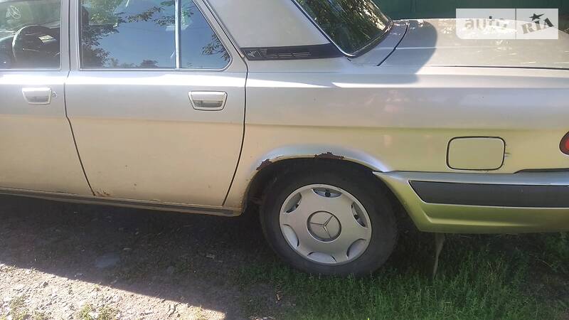 Седан ГАЗ 31105 Волга 2004 в Ужгороде