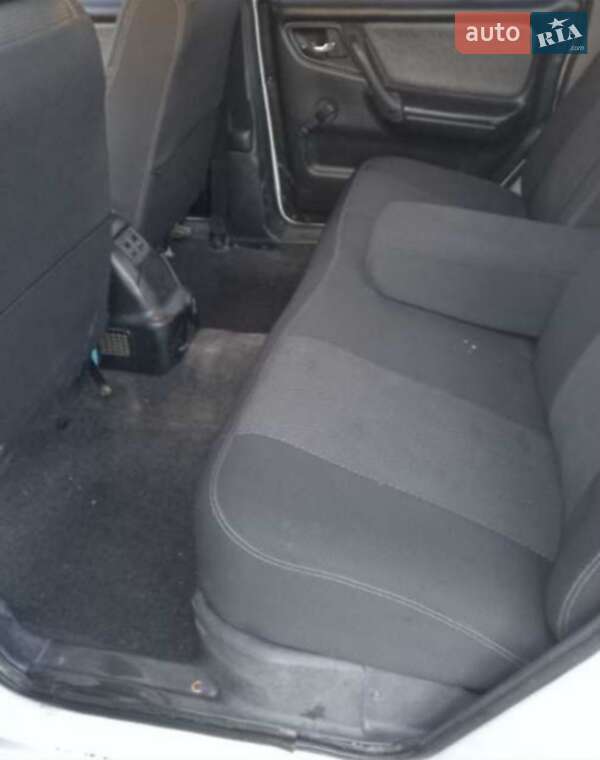 Седан ГАЗ 31105 Волга 2004 в Чернівцях фото 3 Седан ГАЗ 31105 Волга 2004 в Чернівцях