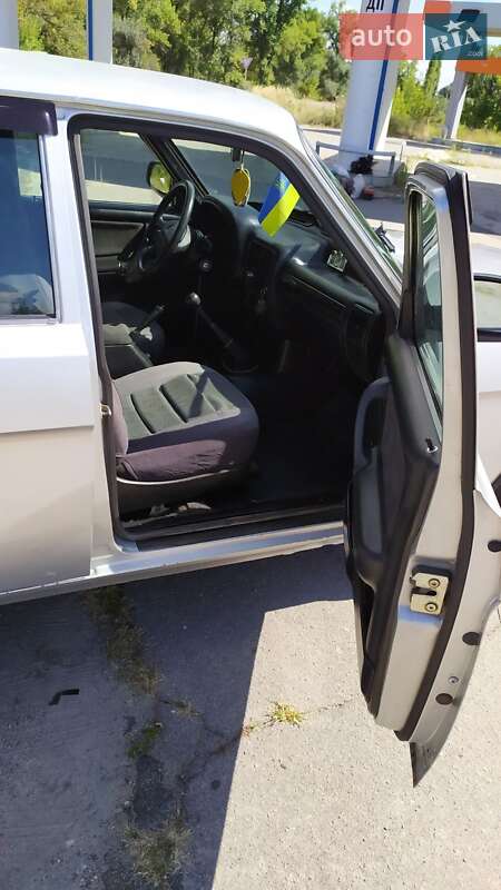 Седан ГАЗ 31105 Волга 2005 в Кременчуці