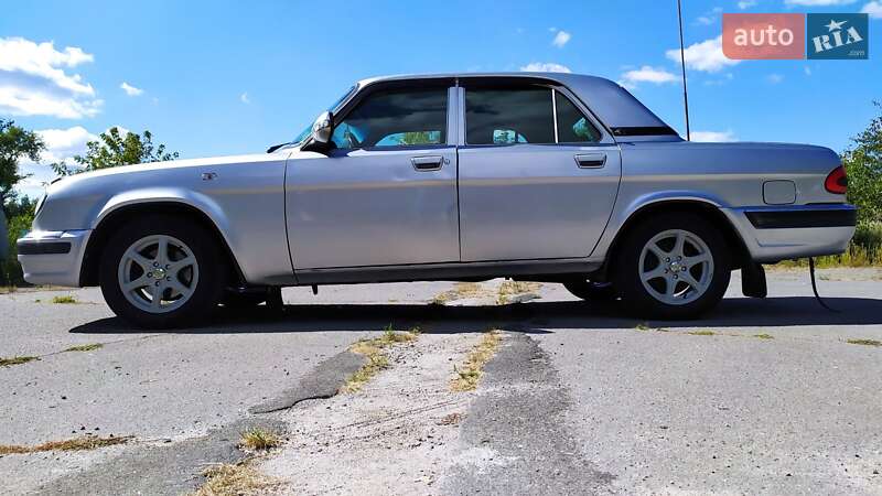 Седан ГАЗ 31105 Волга 2005 в Кременчуці