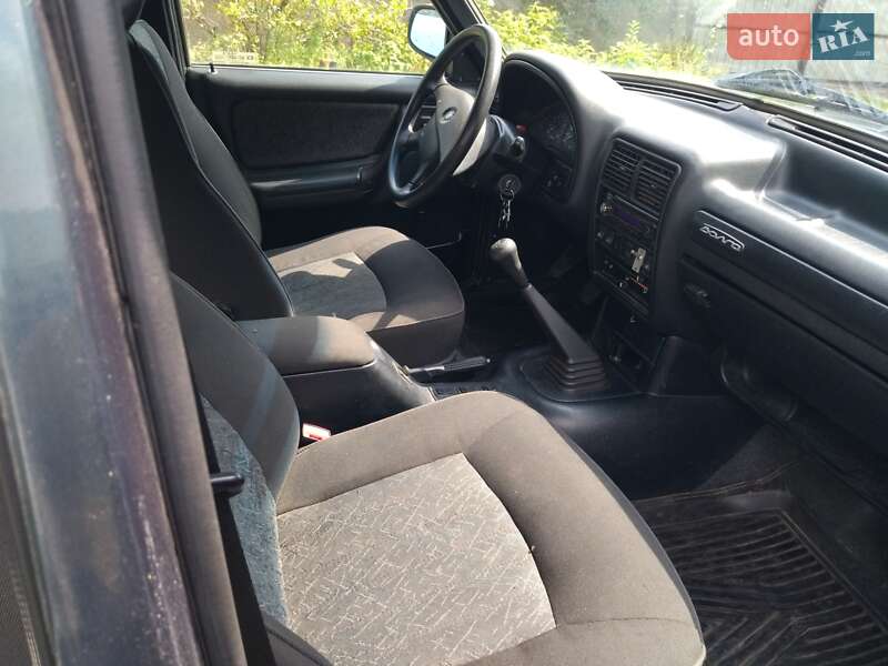 Седан ГАЗ 31105 Волга 2004 в Кривом Роге фото 9 Седан ГАЗ 31105 Волга 2004 в Кривом Роге