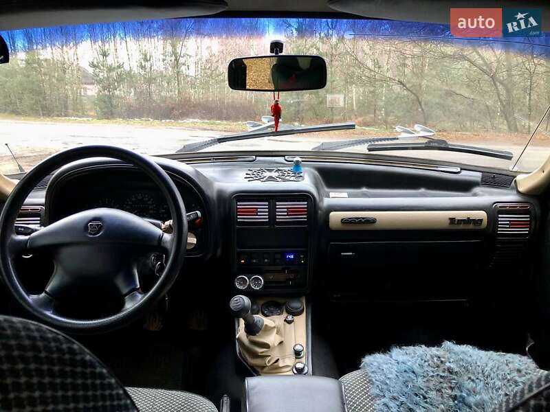 Седан ГАЗ 31105 Волга 2005 в Малині