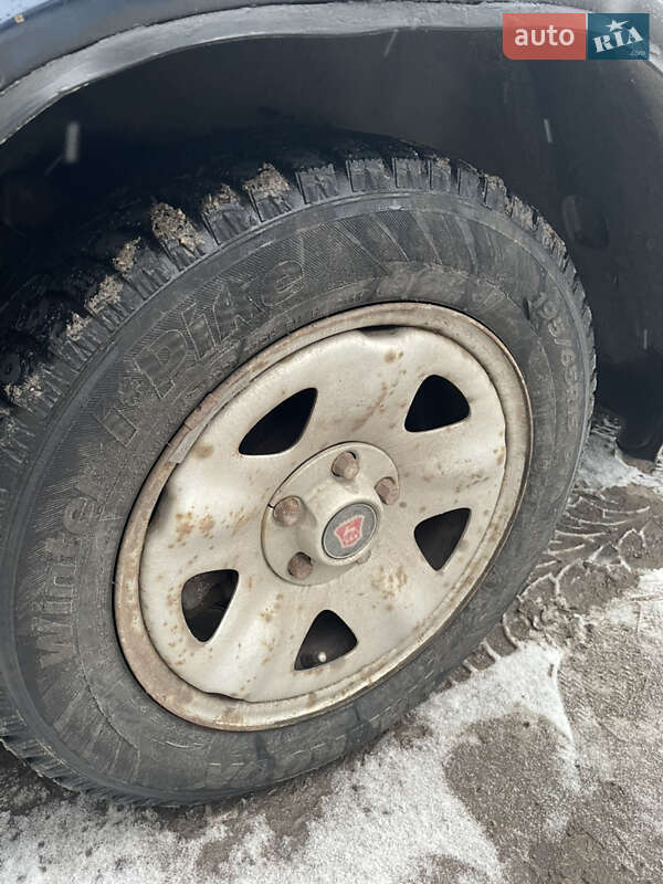 Седан ГАЗ 31105 Волга 2005 в Сумах