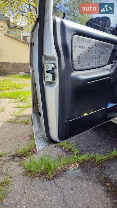 Седан ГАЗ 31105 Волга 2008 в Одессе