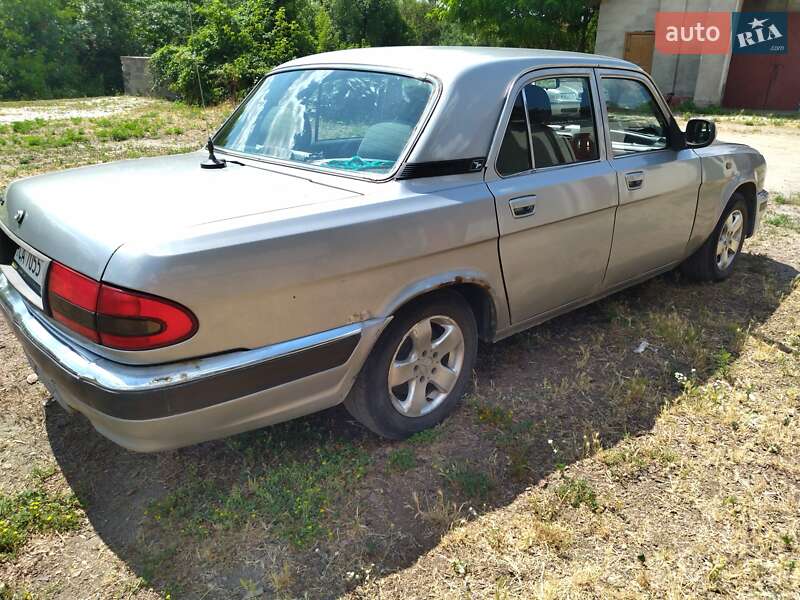 Седан ГАЗ 31105 Волга 2004 в Тальному