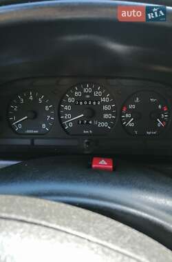 Седан ГАЗ 31105 Волга 2005 в 