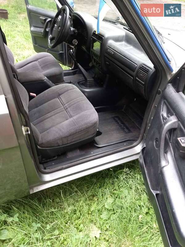 Седан ГАЗ 31105 Волга 2006 в Києві