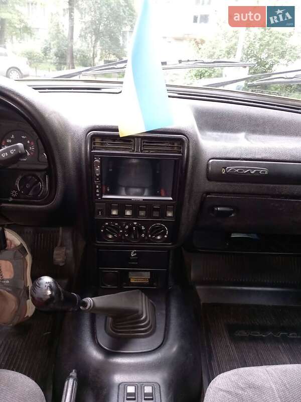 Седан ГАЗ 31105 Волга 2006 в Києві