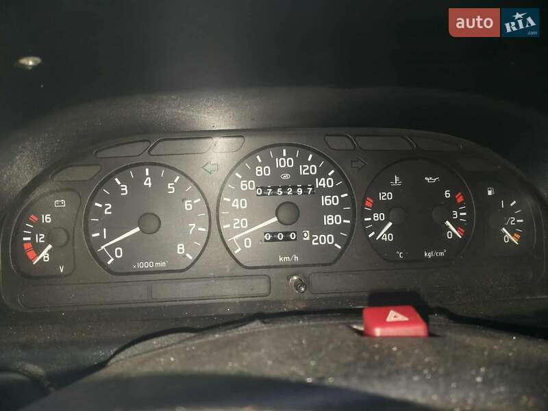 Седан ГАЗ 31105 Волга 2004 в Киеве