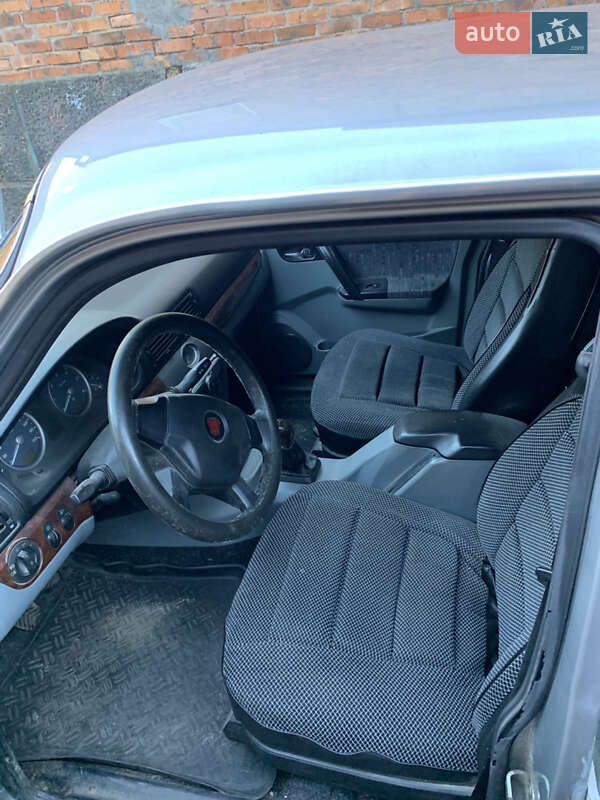 Седан ГАЗ 31105 Волга 2008 в Черняхове