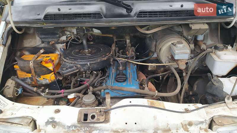 Микроавтобус ГАЗ 3221 Газель 2002 в Кривом Роге