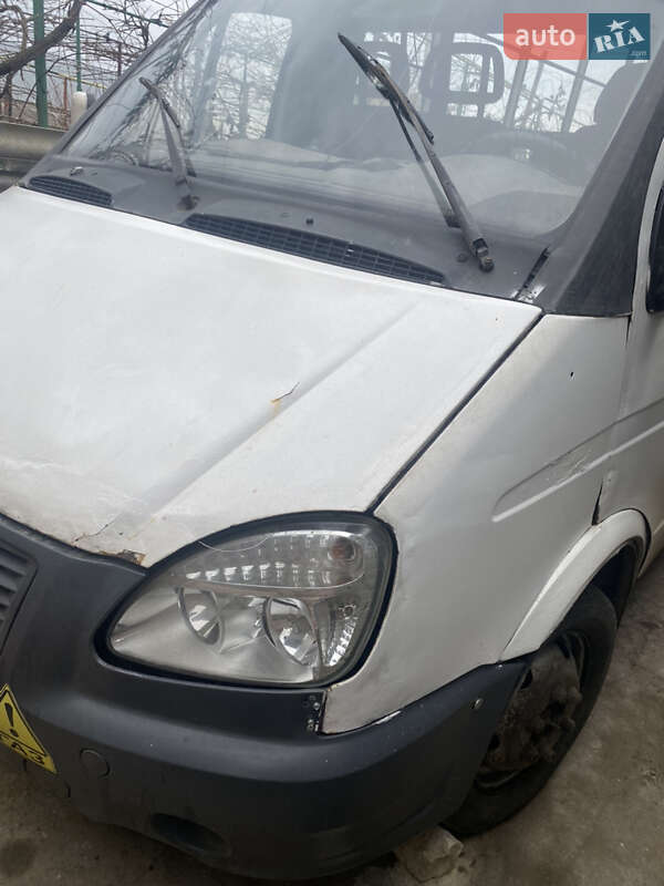 Городской автобус ГАЗ 3221 Газель 2006 в Николаеве