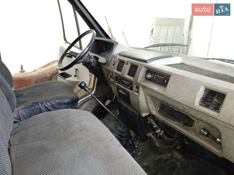 Седан ГАЗ 3221 Газель 2000 в Теребовлі