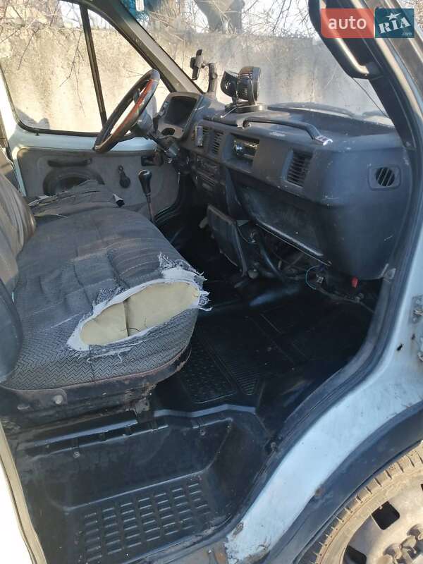 Микровэн ГАЗ 3221 Газель 2002 в Кривом Роге