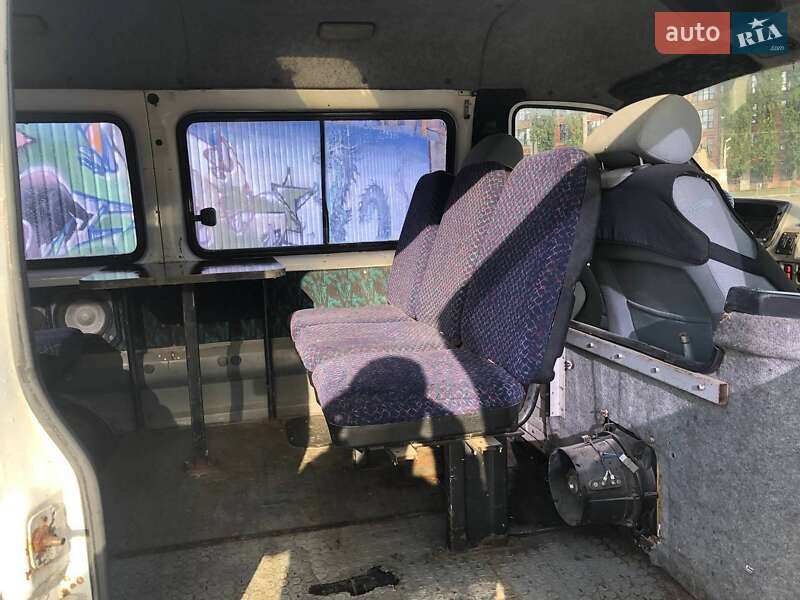 Универсал ГАЗ 3221 Газель 2002 в Киеве