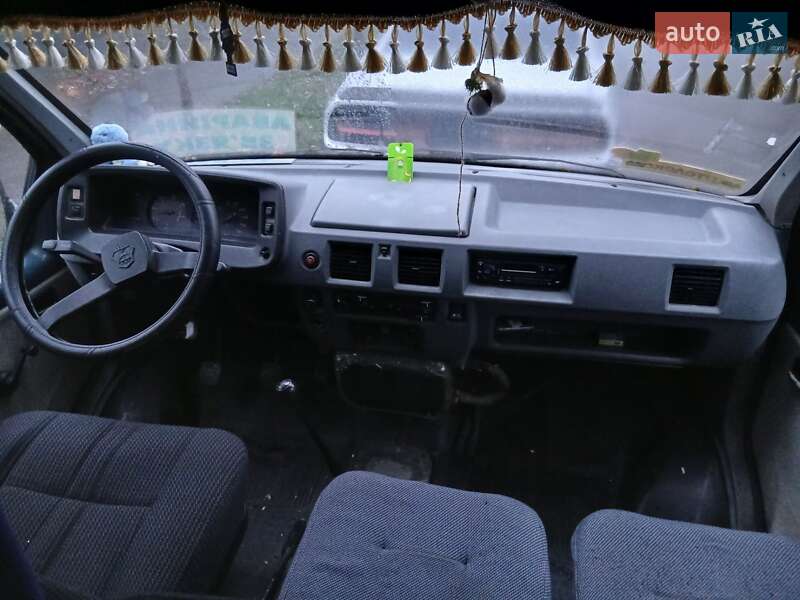 Микроавтобус ГАЗ 32213 Газель 2001 в Киеве