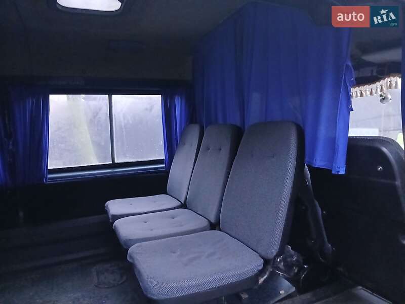 Микроавтобус ГАЗ 32213 Газель 2001 в Киеве