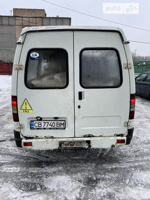 Грузовой фургон ГАЗ 3302 Газель 2001 в Чернигове