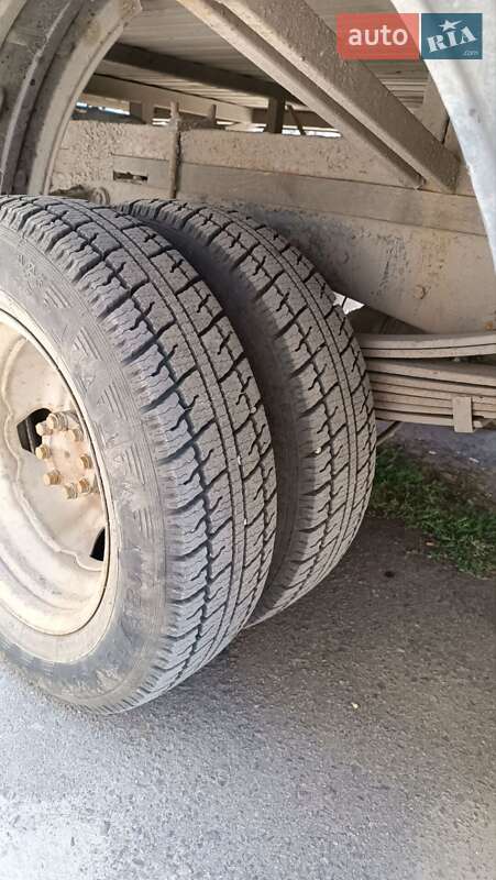 Вантажний фургон ГАЗ 3302 Газель 2007 в Рівному