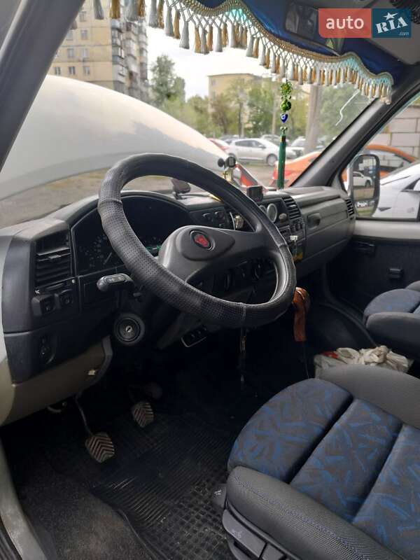 Грузопассажирский фургон ГАЗ 3302 Газель 2008 в Киеве