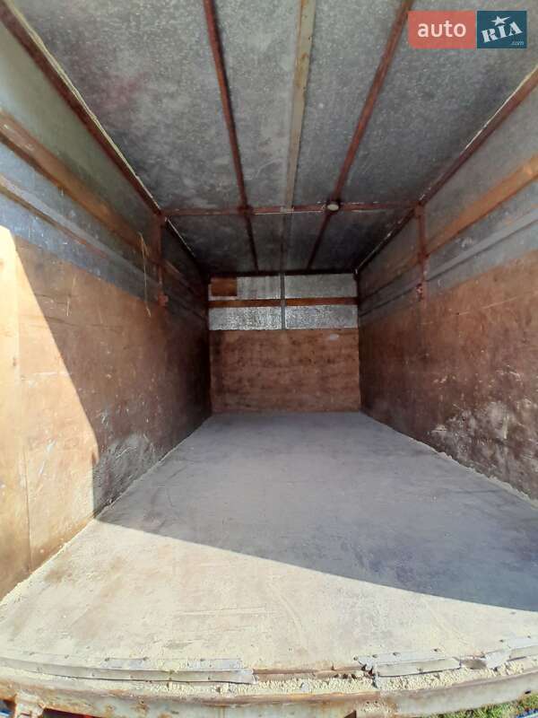 Грузовой фургон ГАЗ 3302 Газель 2005 в Недригайлове