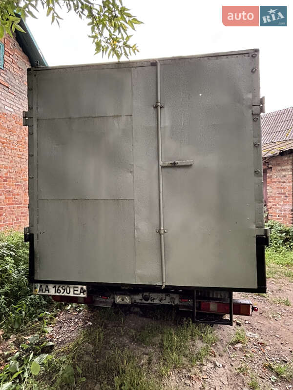 Грузовой фургон ГАЗ 3302 Газель 2005 в Ромнах