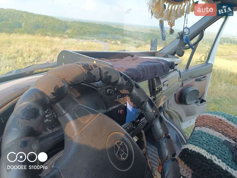 Тентованый ГАЗ 3302 Газель 2004 в Сумах
