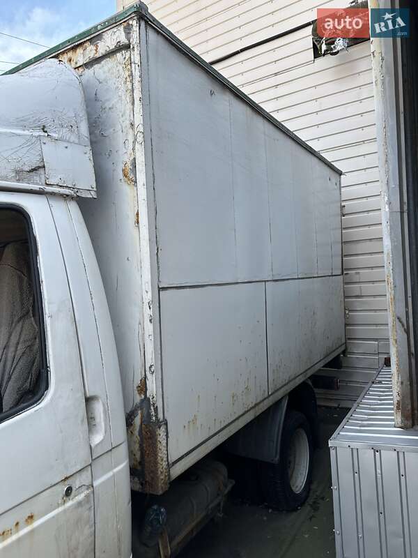 Грузовой фургон ГАЗ 3302 Газель 2004 в Чернигове