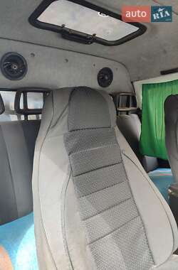 Вантажопасажирський фургон ГАЗ 3302 Газель 2004 в 