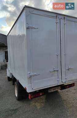 Грузовой фургон ГАЗ 3302 Газель 2005 в 