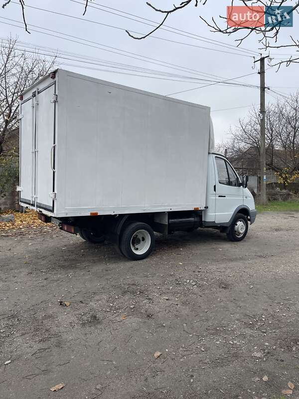 Вантажний фургон ГАЗ 3302 Газель 2010 в Запоріжжі