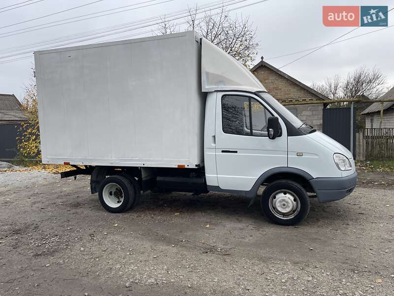 Вантажний фургон ГАЗ 3302 Газель 2010 в Запоріжжі