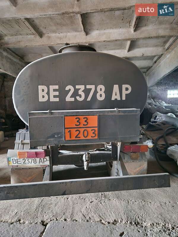 Бензовоз ГАЗ 3307 1994 в Николаеве