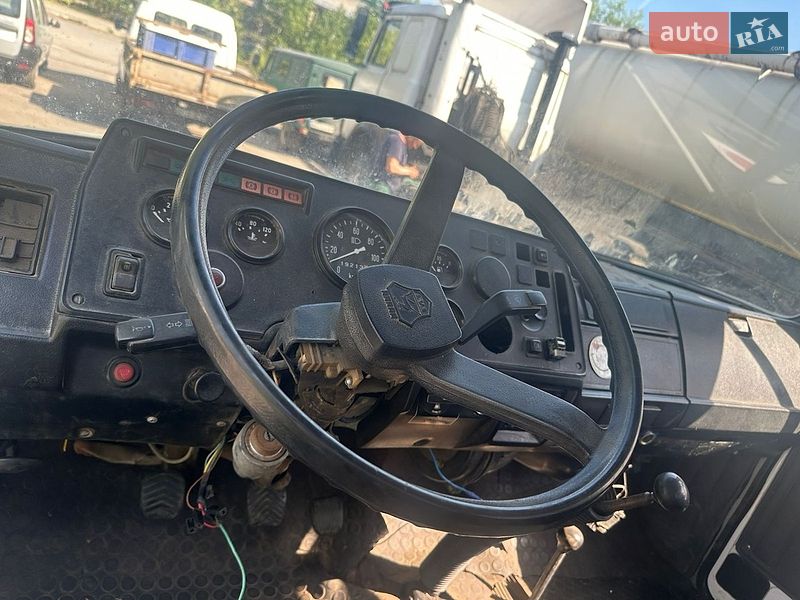 Бензовоз ГАЗ 3307 2000 в Днепре